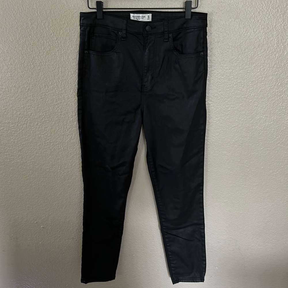 Abercrombie & Fitch The Super Skinny Ankle High Rise in Coated Black Size 10S